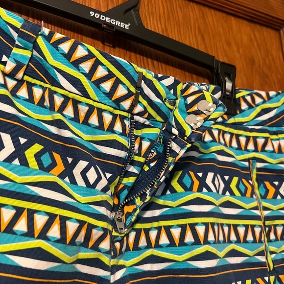 Stylus Geometric Pattern Colorful Women’s 6 Summer Shorts - Picture 2 of 5